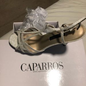 BNIB - DSW Cappros Silver Heels - 6.5